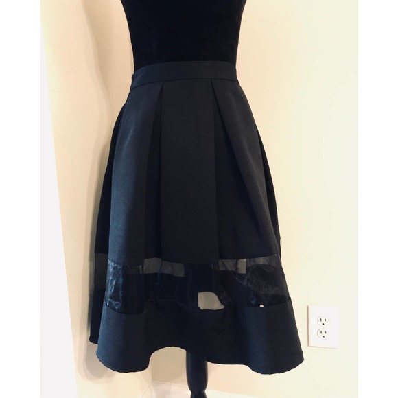 Express Black Fit & Flare Midi Skirt sz 2 - Picture 2 of 2